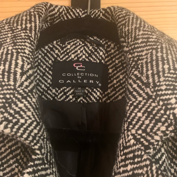 Heavy Pea Coat - Collection by Gallery - Size M - Picture 3 of 3